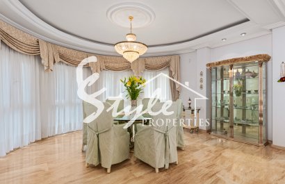 Reventa - Villa - Ciudad Quesada - Doña pepa