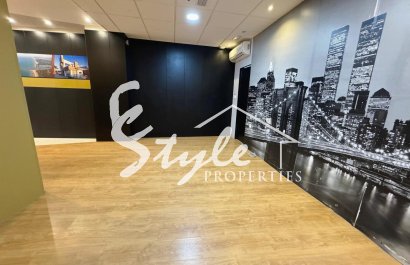 Reventa - Commercial premises / Commercial unit / Retail space - Guardamar del Segura - Guardamar del Seguras*