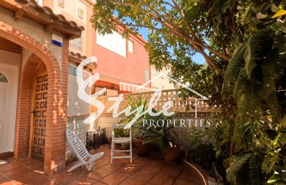 Reventa - Terraced house / Townhouse - Torrevieja  - El Acequión - Los Náufragos