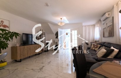Reventa - Terraced house / Townhouse - Torrevieja  - El Acequión - Los Náufragos