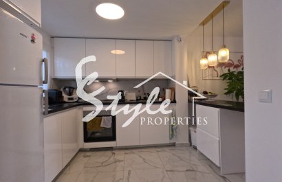 Reventa - Terraced house / Townhouse - Torrevieja  - El Acequión - Los Náufragos