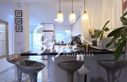 Reventa - Terraced house / Townhouse - Torrevieja  - El Acequión - Los Náufragos