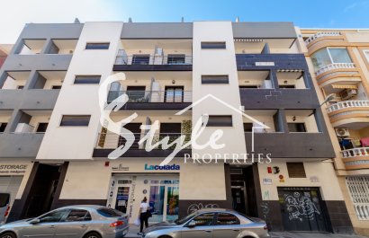 Reventa - Apartamento - Torrevieja  - Calle Finlandia