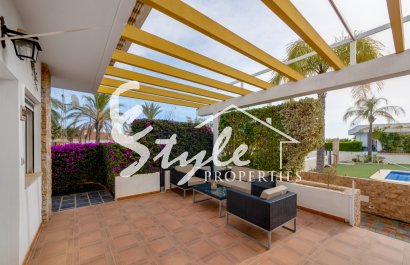 Reventa - Townhouse - Mil Palmeras - av. Suecia