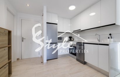 Reventa - Apartamento - Torrevieja  - calle Puerto Romano