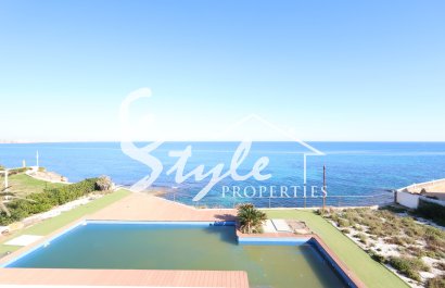 Resale - 4. House - Detached Villa - Orihuela Costa  - Cabo Roig