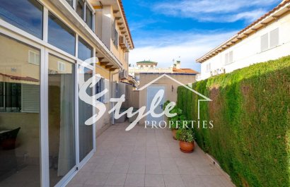 Resale - 2. Townhouse - Orihuela Costa  - Playa Flamenca