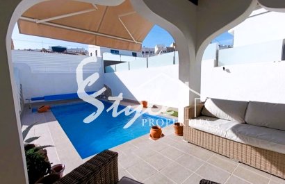 Reventa - Semi detached - Villamartin - Costa Blanca