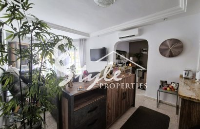 Resale - Villa - Villamartin, Orihuela Costa - Villamartin