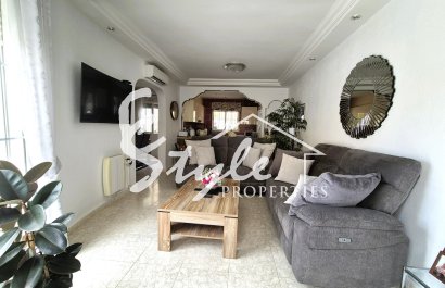 Resale - Villa - Villamartin, Orihuela Costa - Villamartin