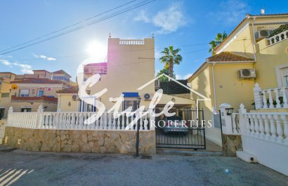 Resale - Villa - Villamartin, Orihuela Costa - Villamartin