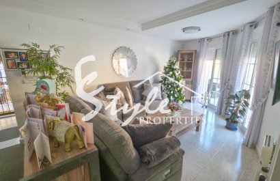 Resale - Villa - Villamartin, Orihuela Costa - Villamartin