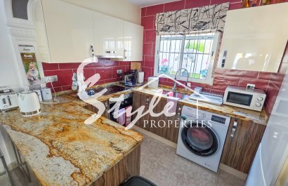 Resale - Villa - Villamartin, Orihuela Costa - Villamartin