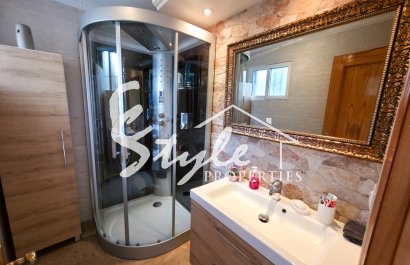 Resale - Villa - Villamartin, Orihuela Costa - Villamartin