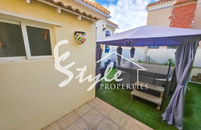 Resale - Villa - Villamartin, Orihuela Costa - Villamartin