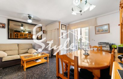 Se vende apartamento de 2 dormitorios cerca del mar en Punta Prima, Costa Blanca, España. ID2797