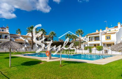 Reventa - Apartamento - Orihuela Costa  - Villamartin