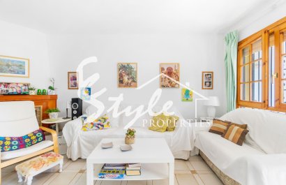 Reventa - Apartamento - Orihuela Costa  - Villamartin