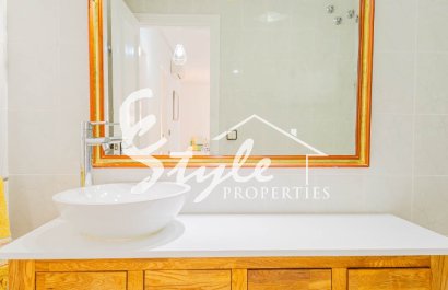 Resale - Apartamento - Punta Prima