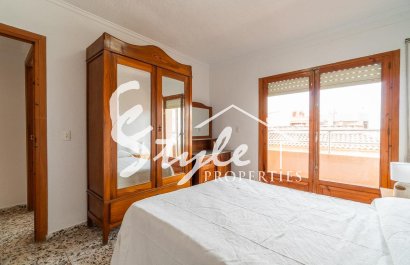 Resale - Apartamento - Torrevieja - Playa de los Naufragos