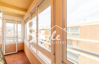 Resale - Apartamento - Torrevieja - Playa de los Naufragos