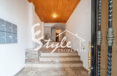 Resale - Apartamento - Torrevieja - Playa de los Naufragos