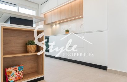 Resale - Apartment - Orihuela Costa  - Playa Flamenca