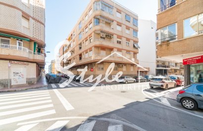 Resale - Apartamento - Torrevieja - Playa del Cura