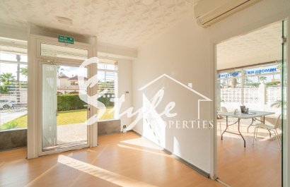 Alquiler larga estancia - Commercial - Orihuela-Costa - La Zenia