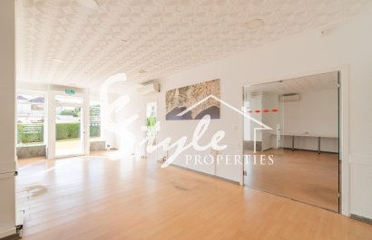 Alquiler larga estancia - Commercial - Orihuela-Costa - La Zenia