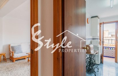 Resale - Apartamento - Torrevieja - Playa de los Naufragos