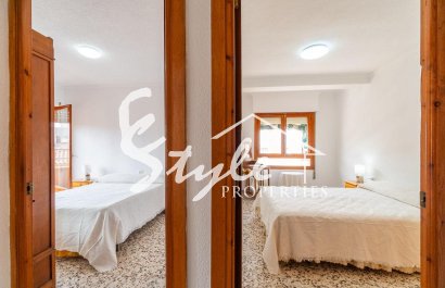 Resale - Apartamento - Torrevieja - Playa de los Naufragos