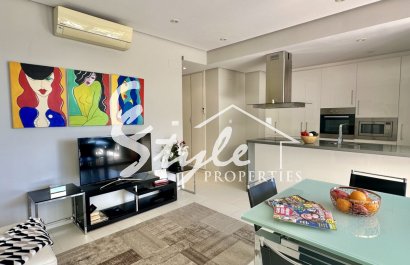 Resale - Apartamento - Orihuela-Costa - Villamartin