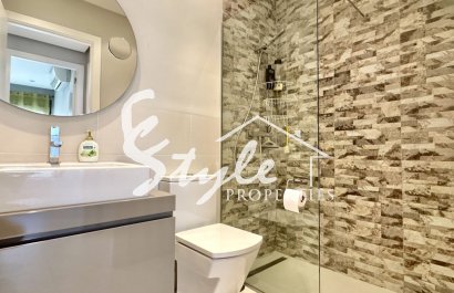 Resale - Apartamento - Orihuela-Costa - Villamartin