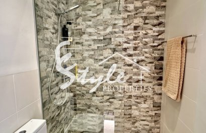 Resale - Apartamento - Orihuela-Costa - Villamartin