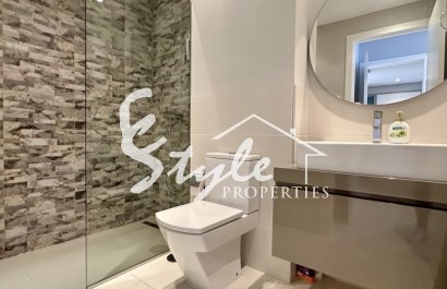 Resale - Apartamento - Orihuela-Costa - Villamartin