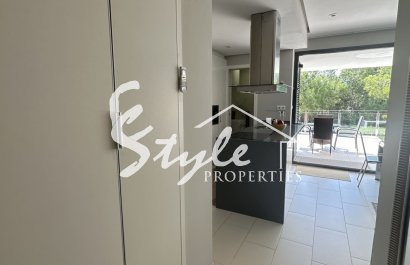 Resale - Apartamento - Orihuela-Costa - Villamartin