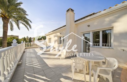 Resale - Villa - Orihuela-Costa - La Zenia