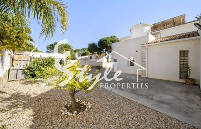 Resale - Villa - Orihuela-Costa - La Zenia
