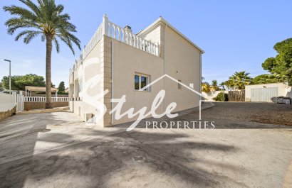 Resale - Villa - Orihuela-Costa - La Zenia