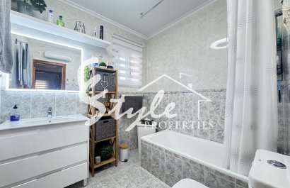 Resale - Villa - Villamartin, Orihuela Costa - Villamartin