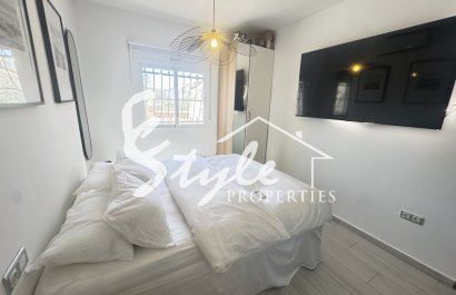 Resale - Villa - Orihuela-Costa - Blue Lagoon