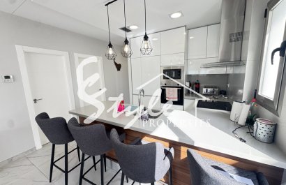 Resale - Villa - Villamartin, Orihuela Costa - Villamartin