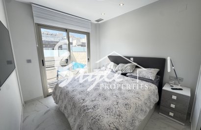 Resale - Villa - Villamartin, Orihuela Costa - Villamartin