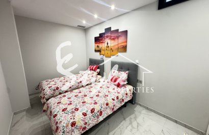 Resale - Villa - Villamartin, Orihuela Costa - Villamartin