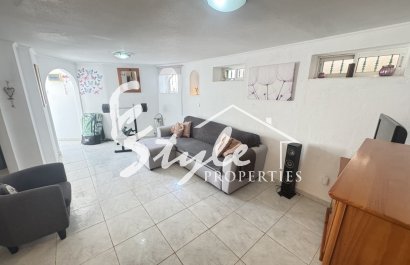 Resale - Villa - Villamartin, Orihuela Costa - Villamartin