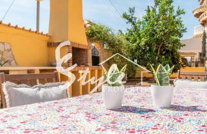 Resale - Villa - Orihuela-Costa - Los Almendros-La Florida