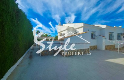 Resale - Villa - Torrevieja - Torrevieja, San Luis