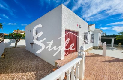Resale - Villa - Torrevieja - Torrevieja, San Luis