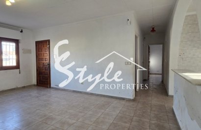 Resale - Villa - Torrevieja - El Chaparal